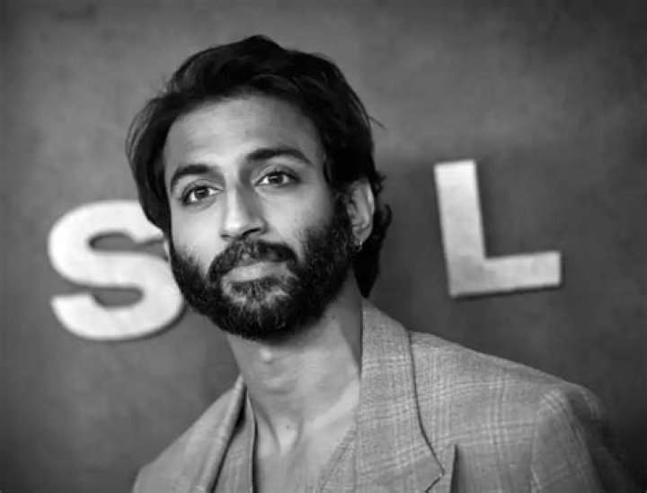 Avi Nash Biography, Age, Height, Wife, Net Worth, Family