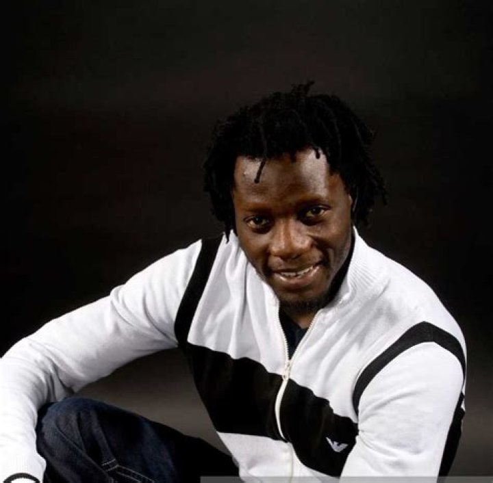 Benjani Mwaruwari Biography, Age, Height, Wife, Net Worth, Family