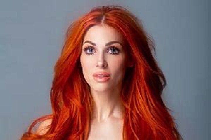 Bonnie McKee biografía, edad, altura, esposa, net worth, familia