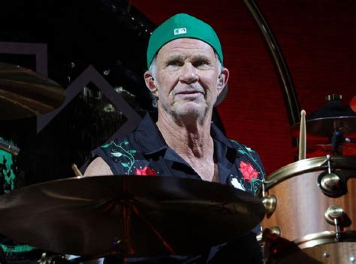 Chad Smith Biography, Age, Height, Wife, Net Worth, Family