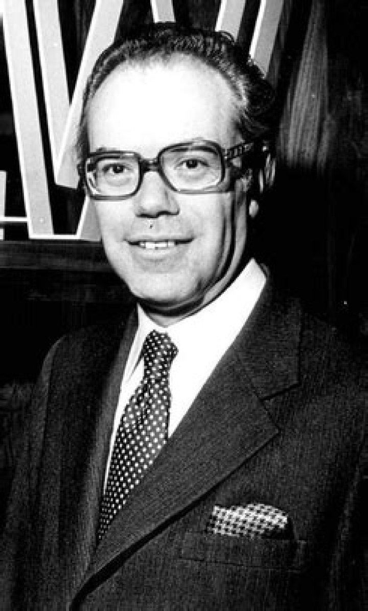 Charlie Bluhdorn biografía, edad, altura, esposo, net worth, familia