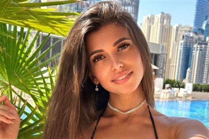 Christy Ren Biography, Age, Height, Husband, Net Worth, Family