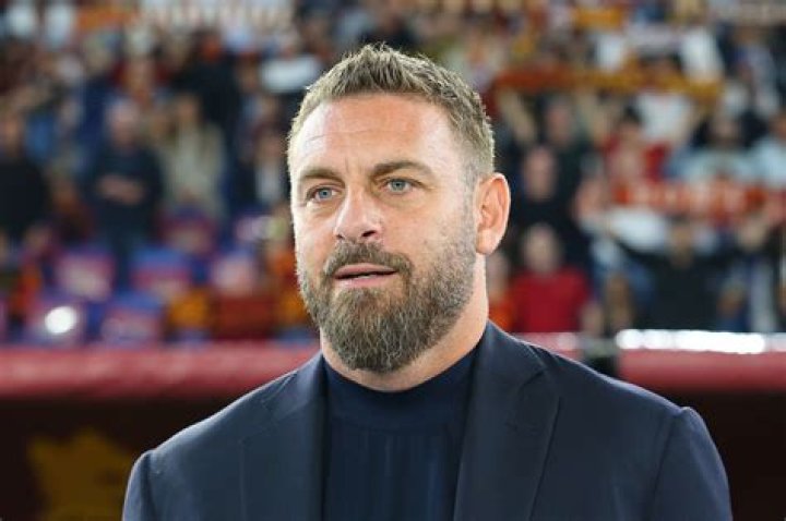 Daniele De Rossi Biography, Age, Height, Wife, Net Worth, Family