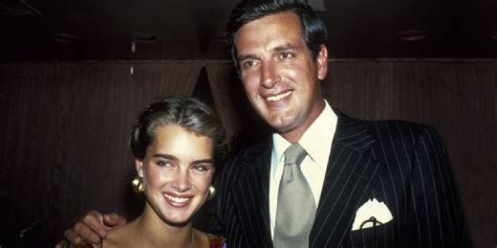 Francis Alexander Shields biografía, edad, altura, esposo, net worth, familia