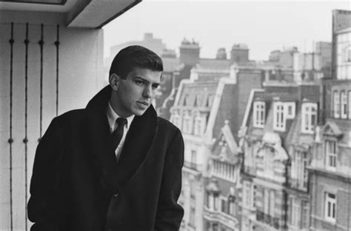 Frank Sinatra Jr. Biography, Age, Height, Wife, Net Worth, Family