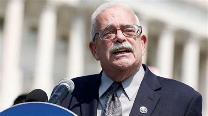 Gerry Connolly Biography, Age, Height, Wife, Net Worth, Family