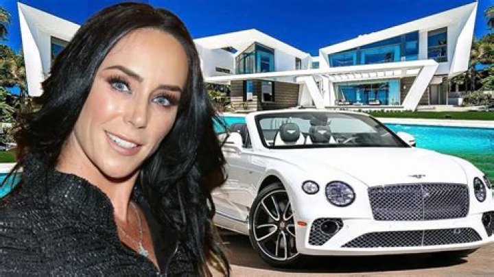 Inez Gomez Biography, Age, Height, Husband, Net Worth, Family