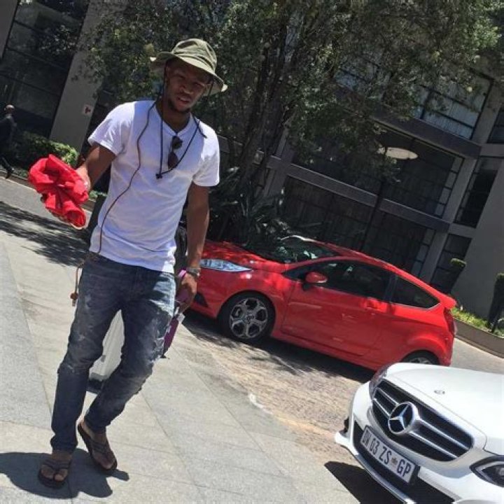 Kamohelo Mokotjo Biography, Age, Height, Wife, Net Worth, Family