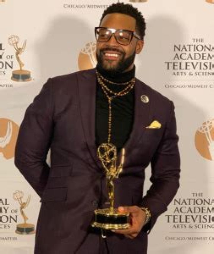 LaRoyce Hawkins Biography, Age, Height, Wife, Net Worth, Family