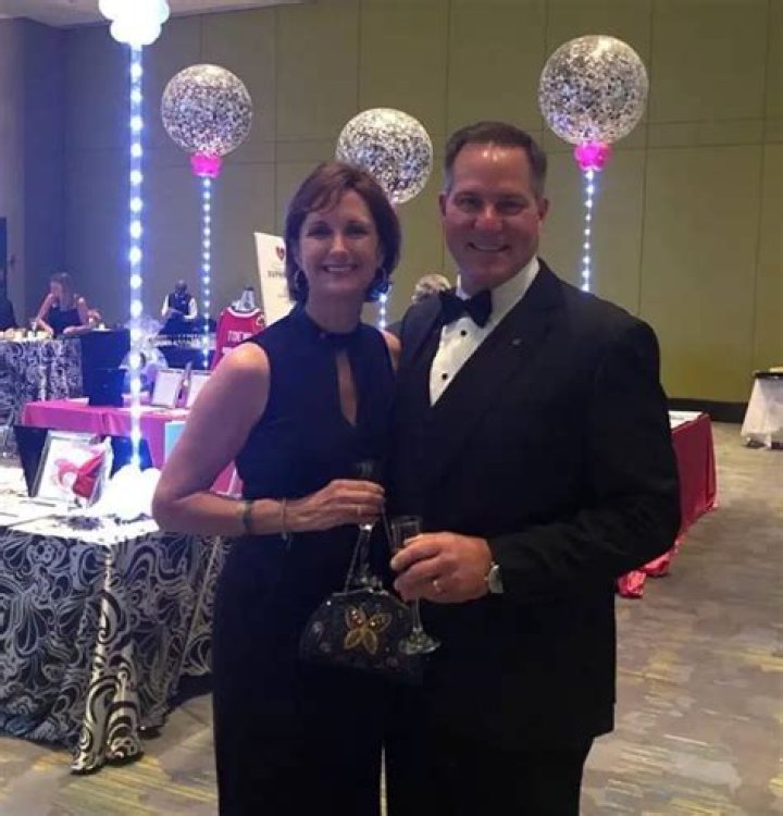 Lou Manfredini Biography, Age, Height, Wife, Net Worth, Family