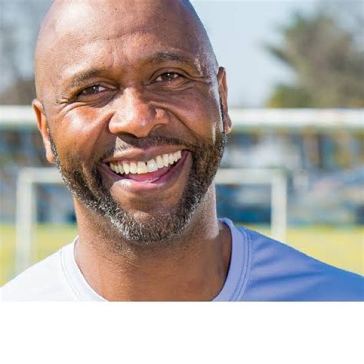 Lucas Radebe Biography, Age, Height, Wife, Net Worth, Family