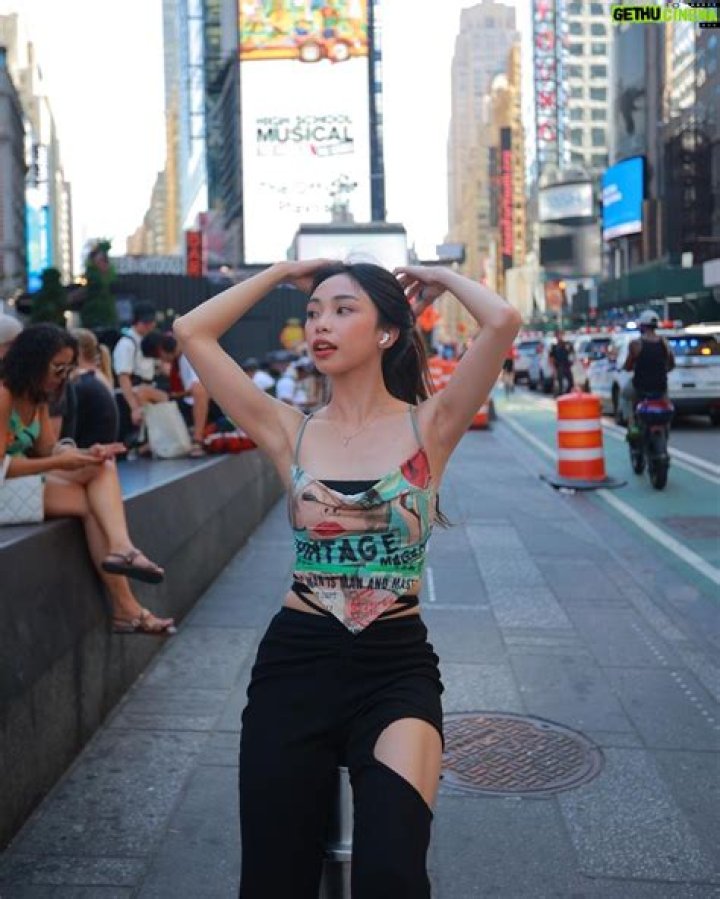 Maymay Entrata Biography, Age, Height, Husband, Net Worth, Family
