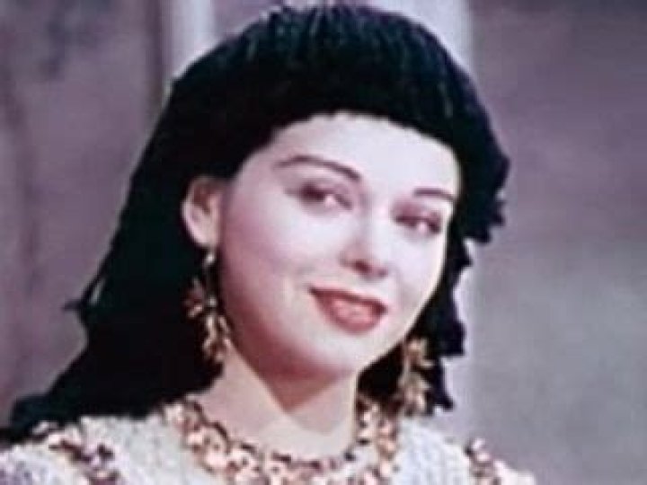 Olga Edwardes Biography, Age, Height, Husband, Net Worth, Family