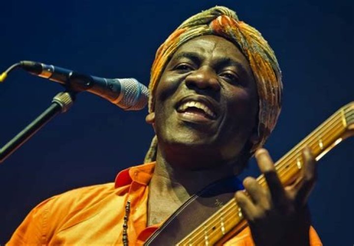 Richard Bona Biography, Age, Height, Wife, Net Worth, Family