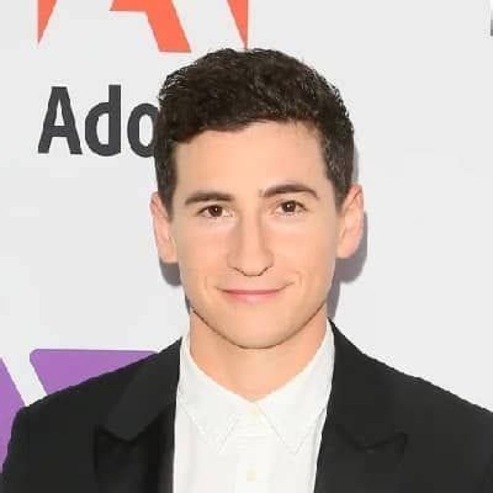 Sam Lerner Biography, Age, Height, Wife, Net Worth, Family