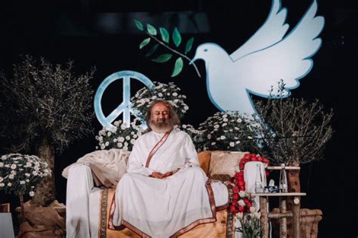 Sri Sri Ravi Shankar Biography, Age, Height, Wife, Net Worth, Family