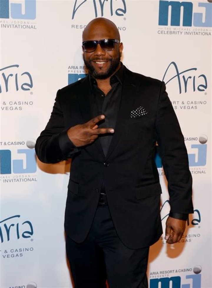 Wanya Morris Biography, Age, Height, Wife, Net Worth, Family
